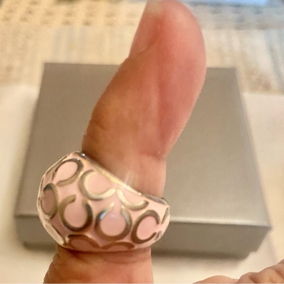 Vintage Pink/Silver Color Ring - Picture 7 of 7